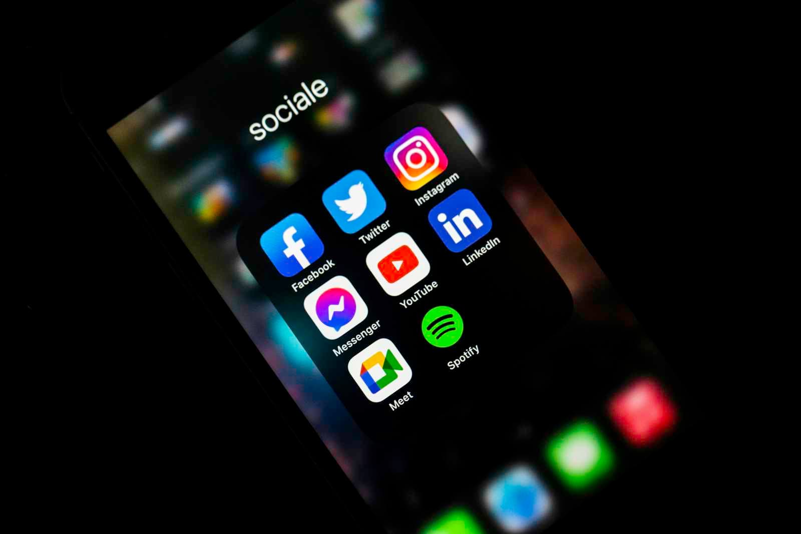 Ultimate Guide: How to Warmup New Social Media Accounts Like TikTok/Instagram/YouTube Before Posting Anything