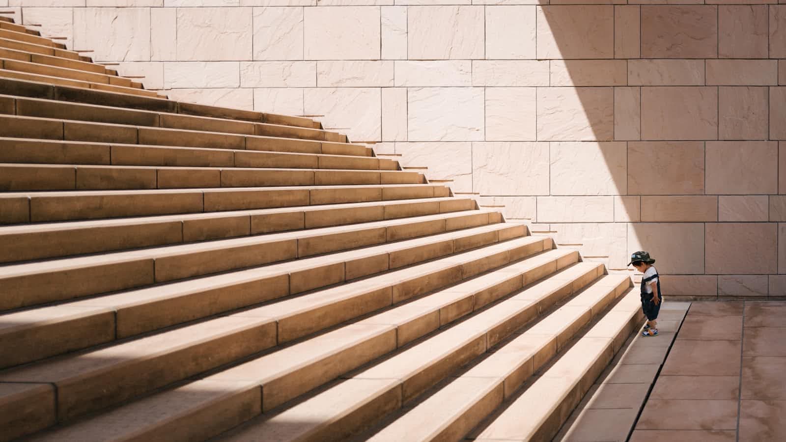 How to Run Multi-Variant Tests for Hooks, Captions & Thumbnails (At Scale)
